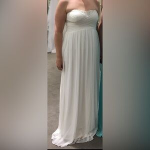 NWOT David's Bridal dbStudio Ivory Strapless Long Wedding Dress Women's Size 16
